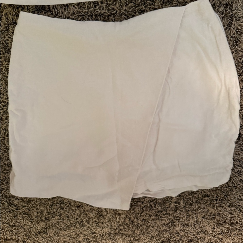 Abercrombie & Fitch Asymmetrical White Skort